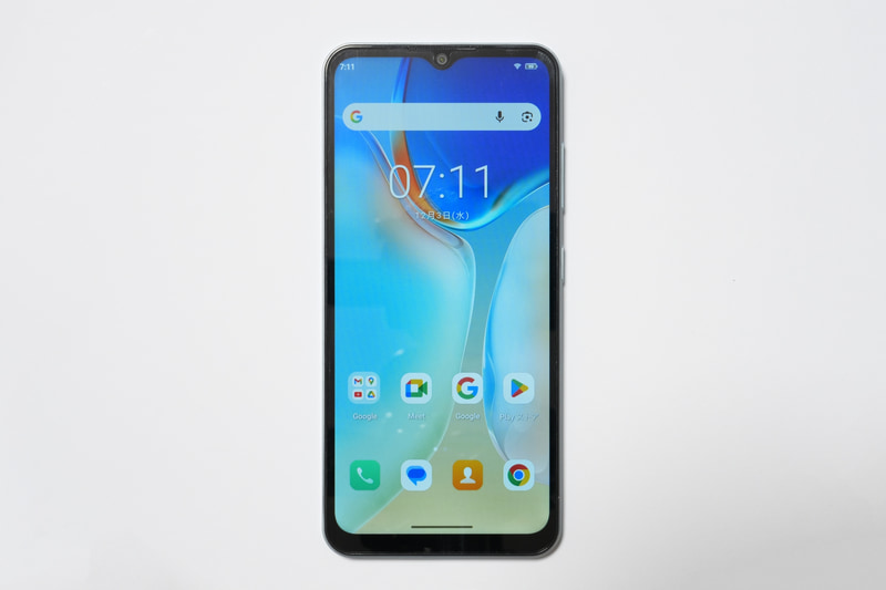 ディスプレイは6.52型1,200×540ドット液晶