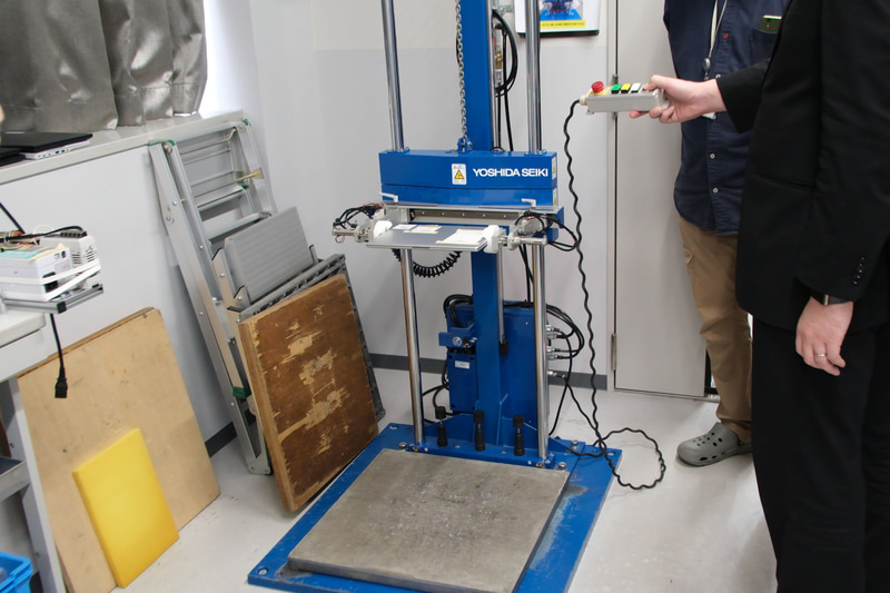 落下テストの様子