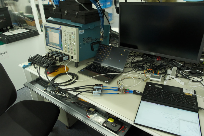 HDMIの検証をしている様子