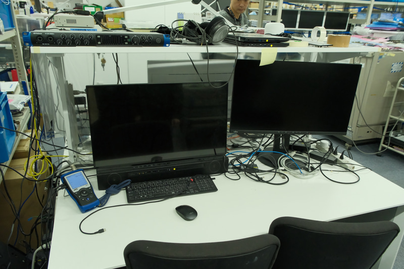 無響室の情報は外からチェック