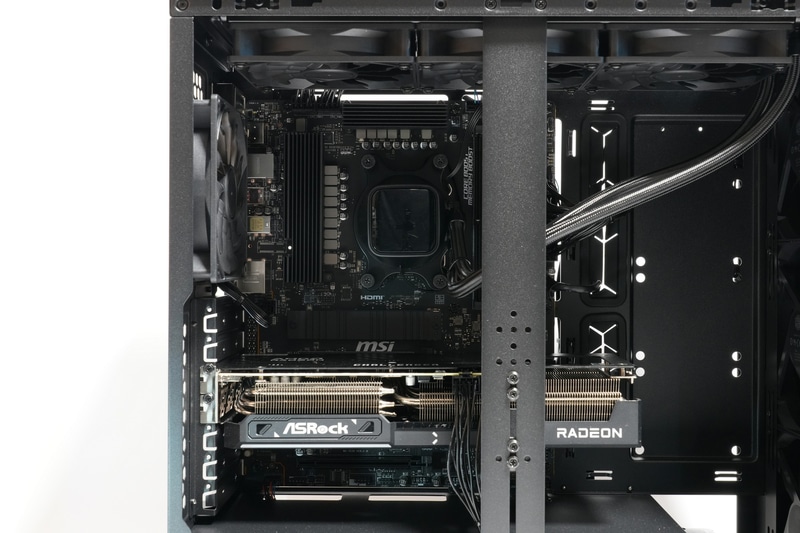 今回の個体ではマザーボードは「MSI PRO B650-S」を搭載していた