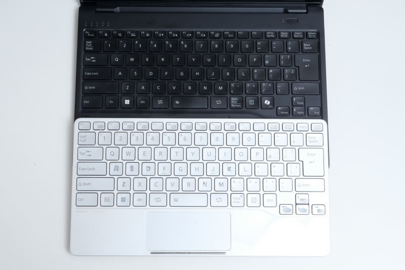 Copilotキー有無の違いはあるが、WU1-K1搭載キーボードとほぼ同じ仕様で、どちらも一切違和感なくタイピングできる