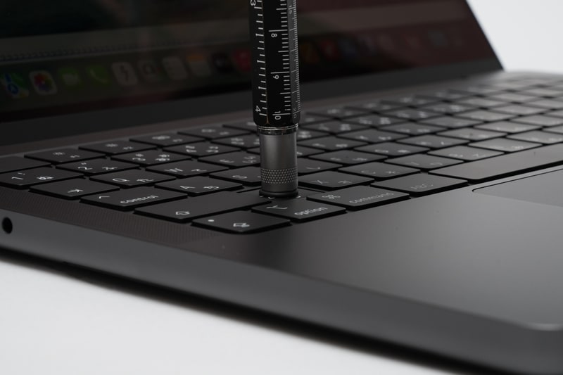 キーストロークは実測約1mm