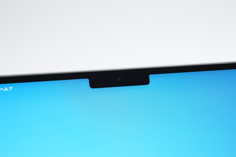 12MPセンターフレームカメラの画質はよいが、個人的にはノッチ(切り欠き)が非常に気になる