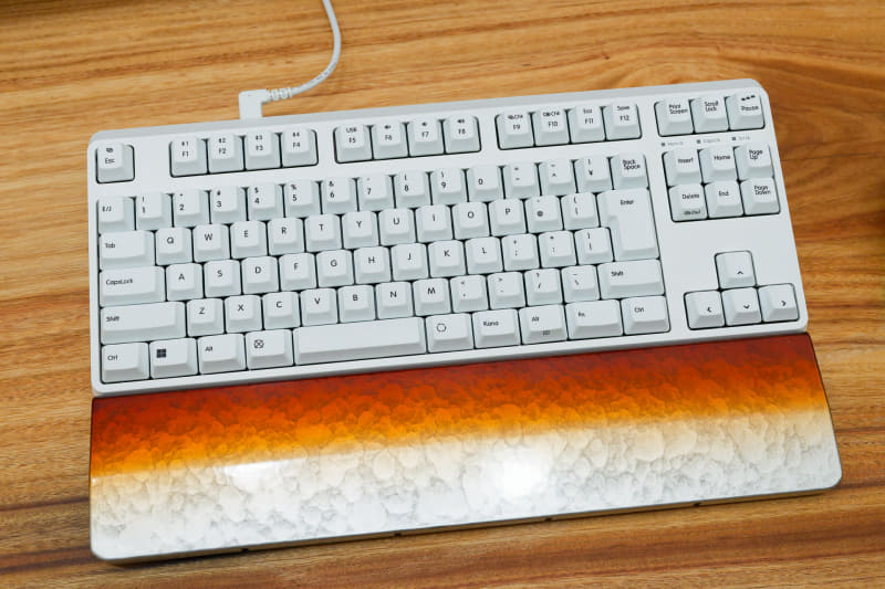 今メインで使っているキーボード、東プレ「REALFORCE R4」