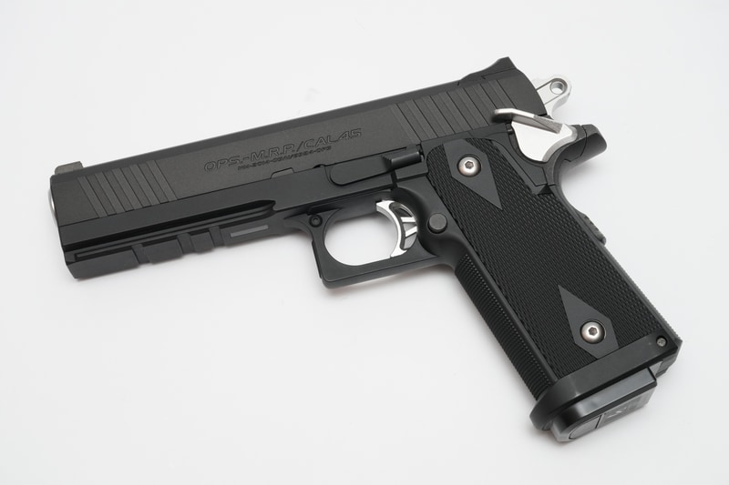 これだけ多くのカスタムパーツが組み込まれていても、外観はノーマルの「ハイキャパE ガバメントモデル」と違いはない