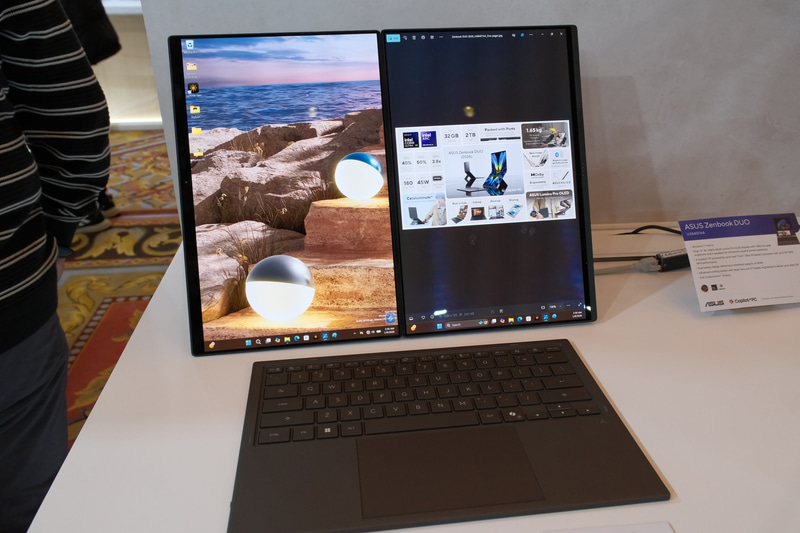 引き続きさまざまな形に変形して使える