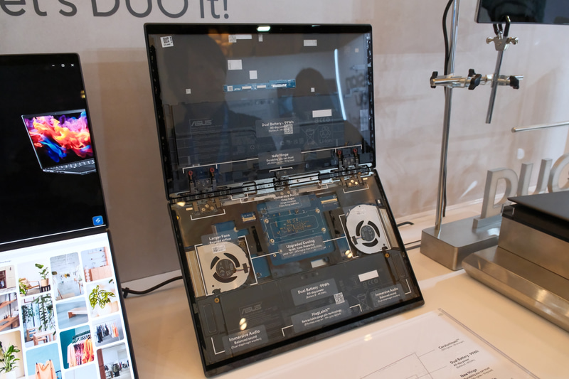 Zenbook DUOの内部