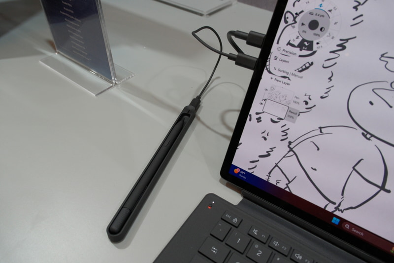 USB Type-C接続の充電器もある