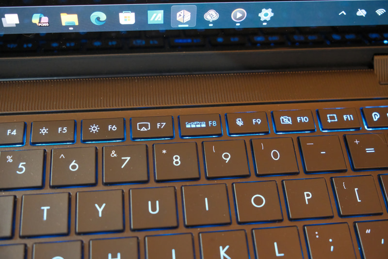 天板やキーボードも特別仕様