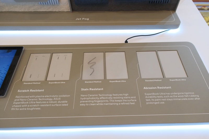 耐久性の高さを紹介する展示も