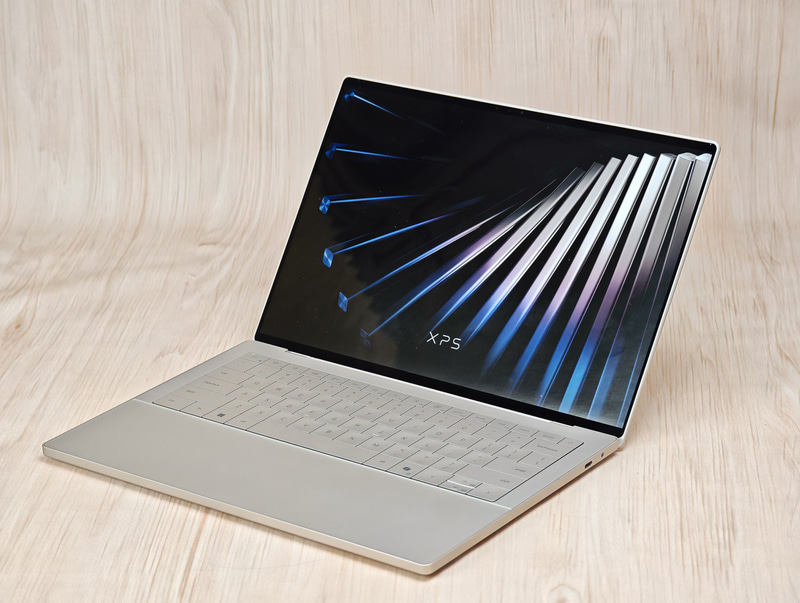 Dell XPS 14、後に追加されるシマー(ホワイト系)のカラバリ