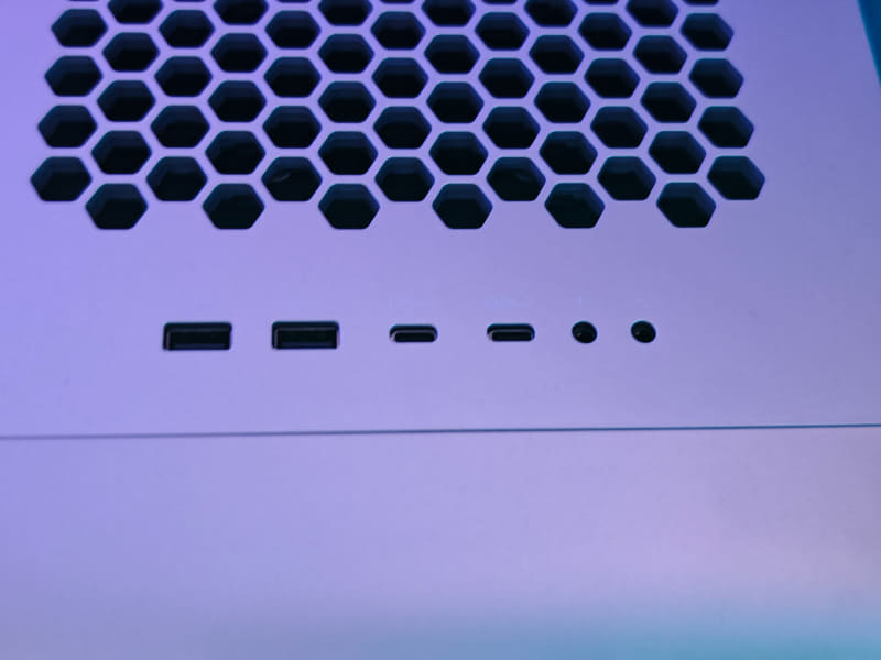 基本的にすでに発表されているAlienware Area-51ゲーミング デスクトップと形状などは同様