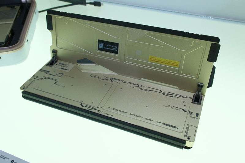 コラボデザインが施された外装