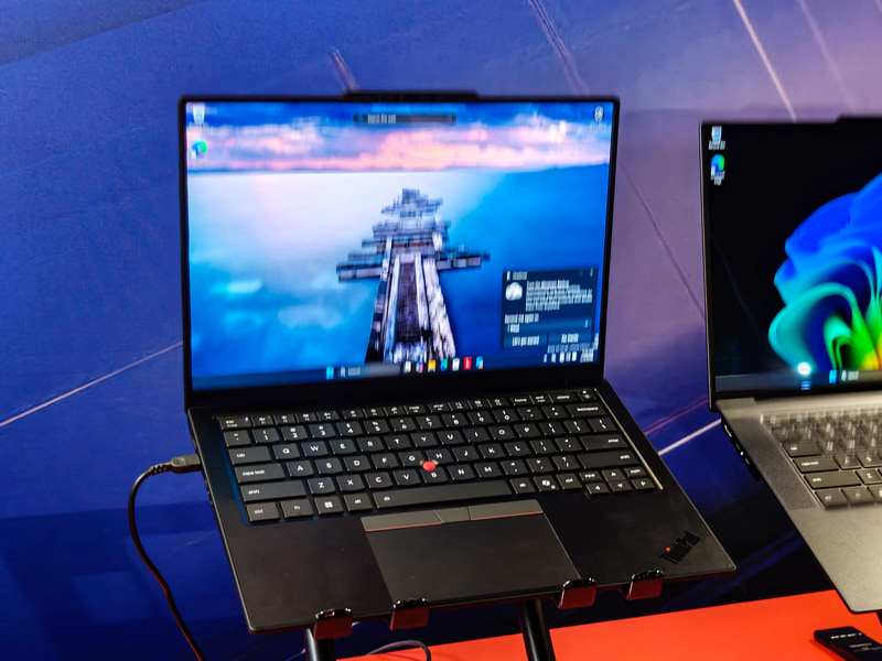 ThinkPad X1 Carbon Gen 14 Aura Edition