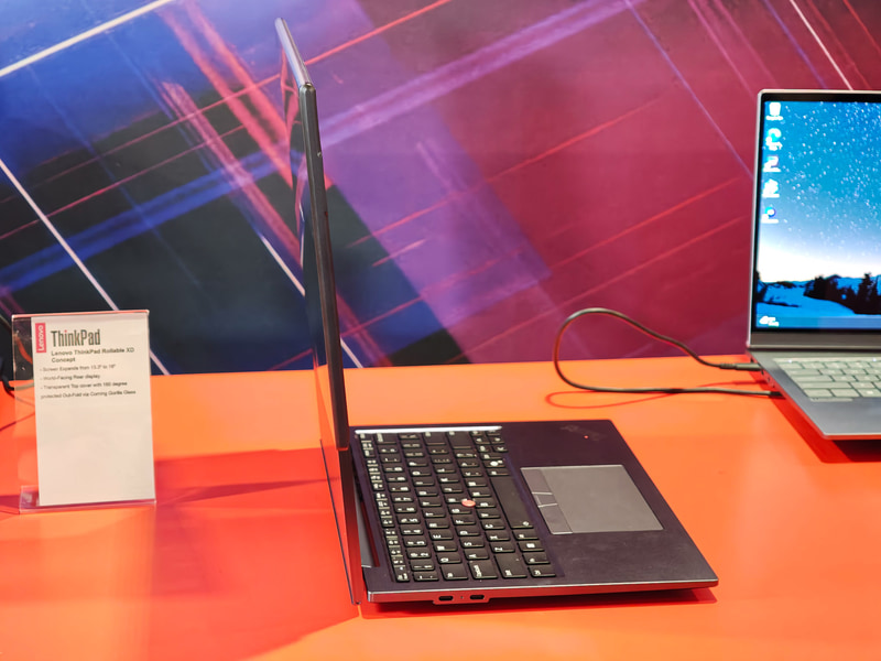 OLEDディスプレイが伸縮する仕組みになっている