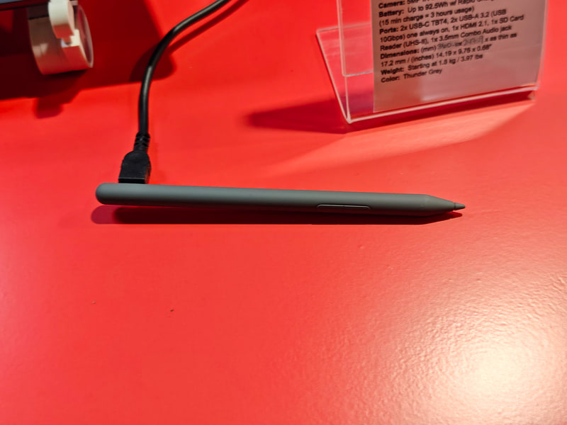 ペンはUSB Type-Cケーブルで充電できる