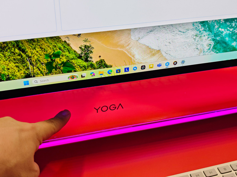 透明スタンドのカラーを変えることができる