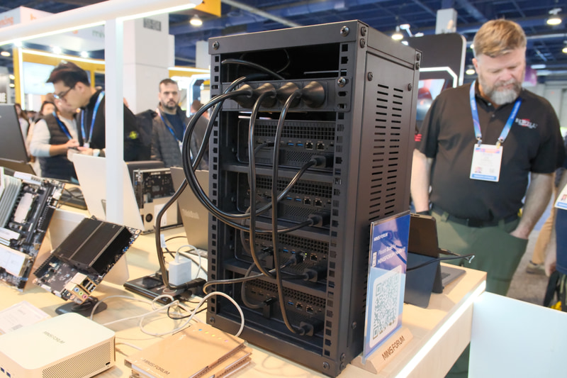 MS-S1 Maxを4基使ったAIクラスタ