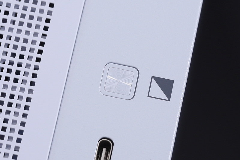 クリアシフトボタン。押すたびにステルスモードとクリアモードが切り替わる