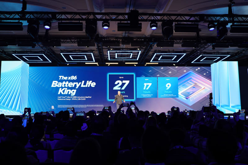 最大27時間のバッテリ駆動が可能