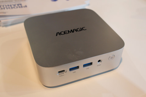 レトロなゲーム機っぽいRyzen AI 400搭載ミニPCなど、ACEMAGICが展示中