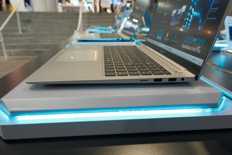 GeekBook X16 Pro
