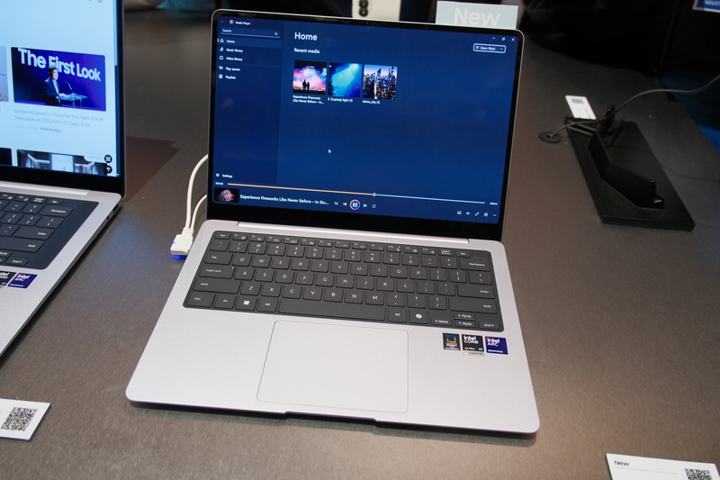 Galaxy Book6 Pro(14型)。最大でCore Ultra X7、32GBメモリ、1TB SSDなどを搭載可能