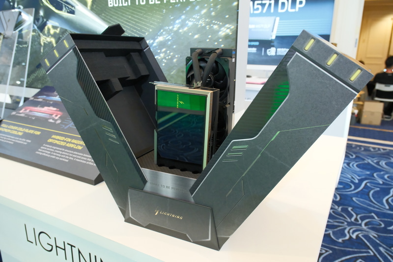 パッケージも特別仕様