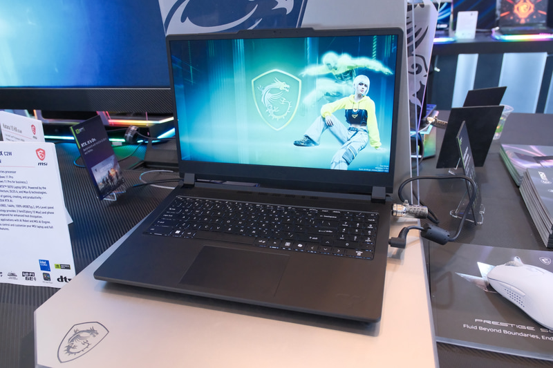 Cyborg 15 Max C2W/15 C2W(Core 200シリーズ搭載)