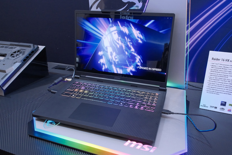 Raider 16 HX B2W(Core Ultraシリーズ2搭載)