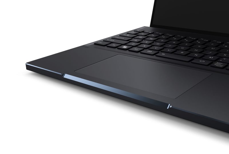 ダイヤカットが施されたアルミニウム製筐体