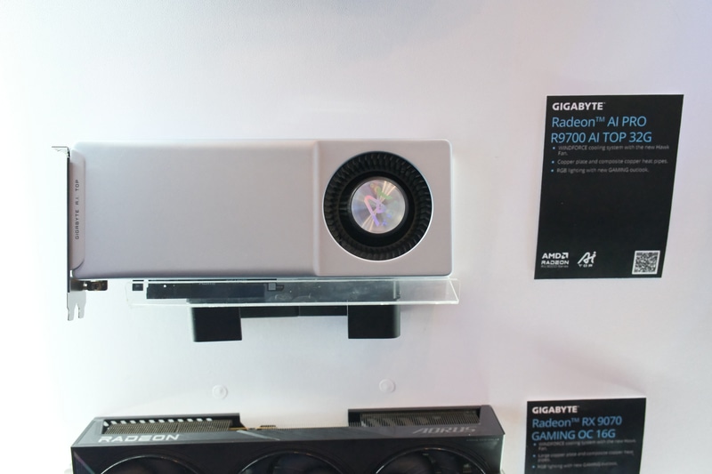 Radeon AI PRO R9700 AI TOP 32G