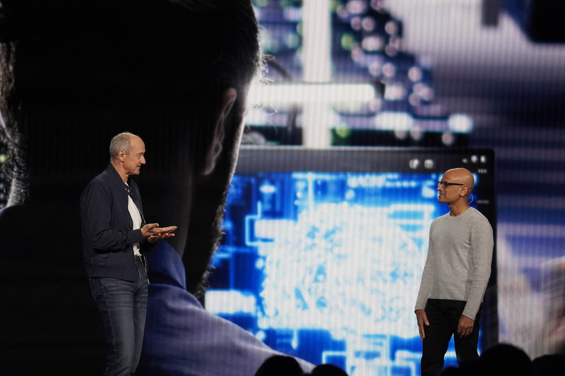 Microsoftと産業用Copilotで提携