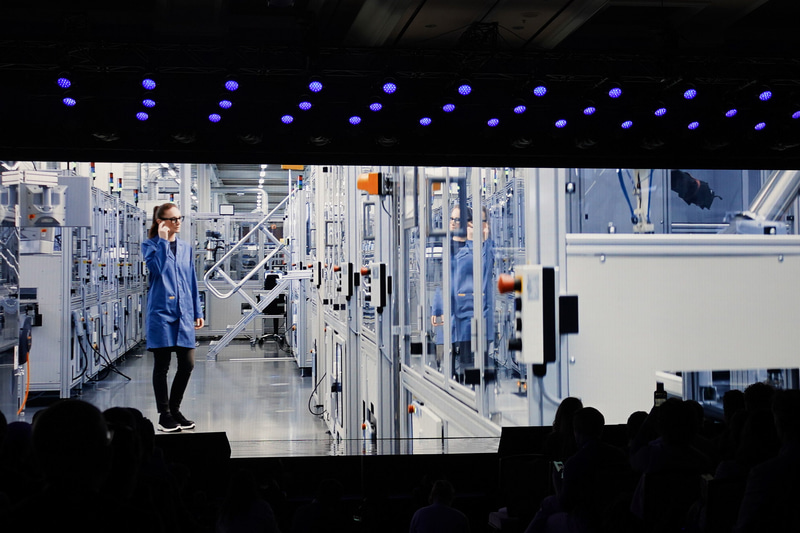 産業用にAIグラスを活用