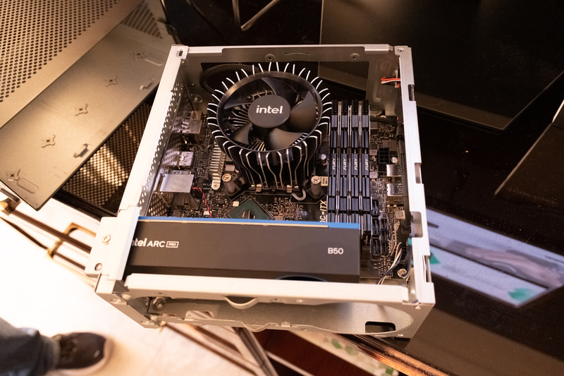 DeskSlim B860の内部