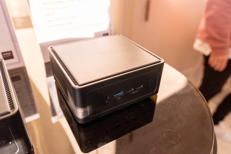 NUC Ultra 300 BOX