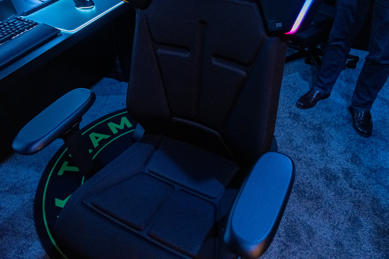 座面にはRazer Sensa HD Hapticsも搭載