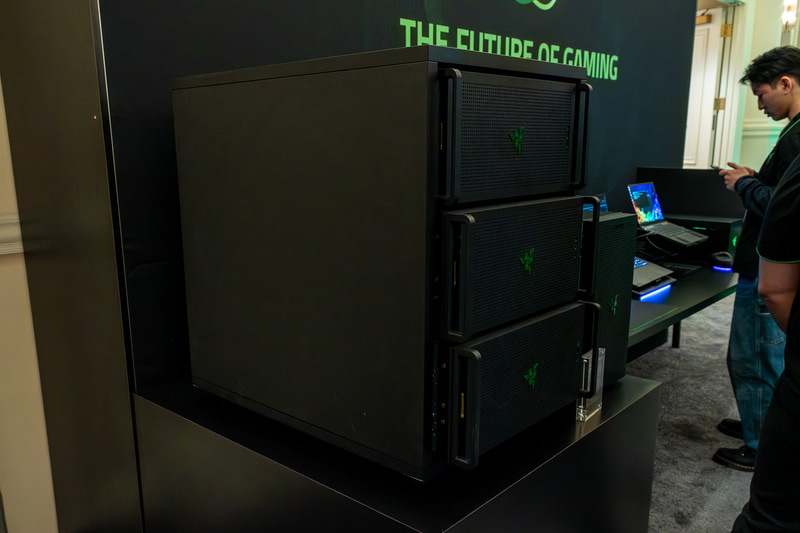 ラックマウントにも対応