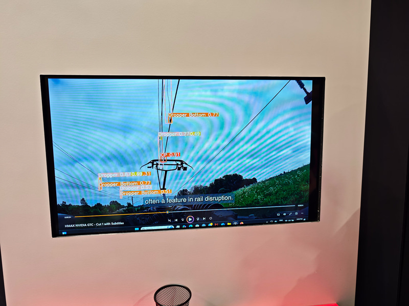 HMAX Mobility。電力線の弛みなどをAIがチェック