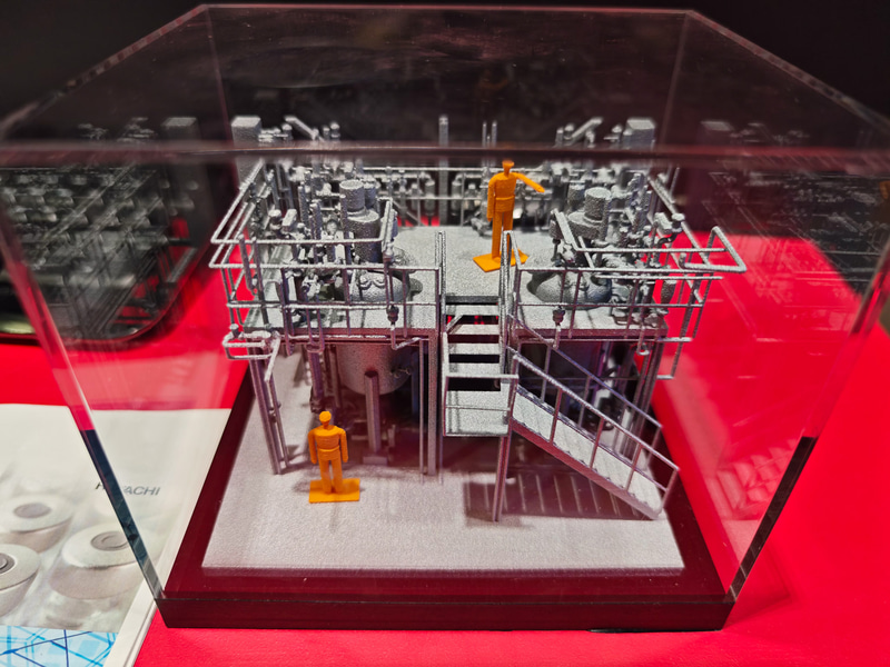 日立はバイオ医薬品向けのタンクも販売しており、製薬メーカーにAIとセットでソリューション提供している