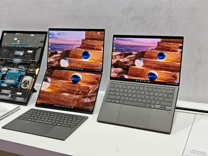 Zenbook DUO UX8406は複数のスタイルに変形させて利用できるがクラムシェル型ノートPCとしても使えることがポイント