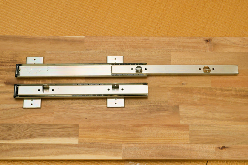 今回購入したスライドレール。価格は約3,700円