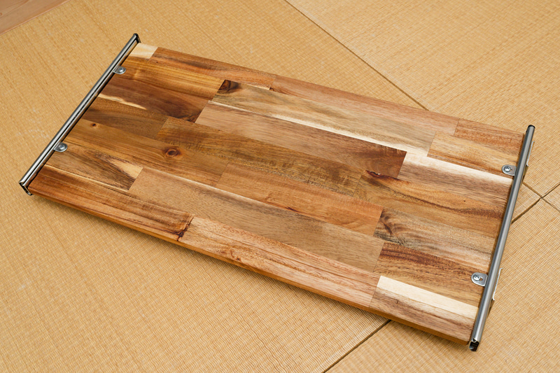 そこにスライドレールを固定