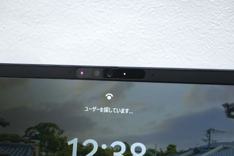 Webカメラは200万画素。赤外線付きでWindows Helloにも対応する