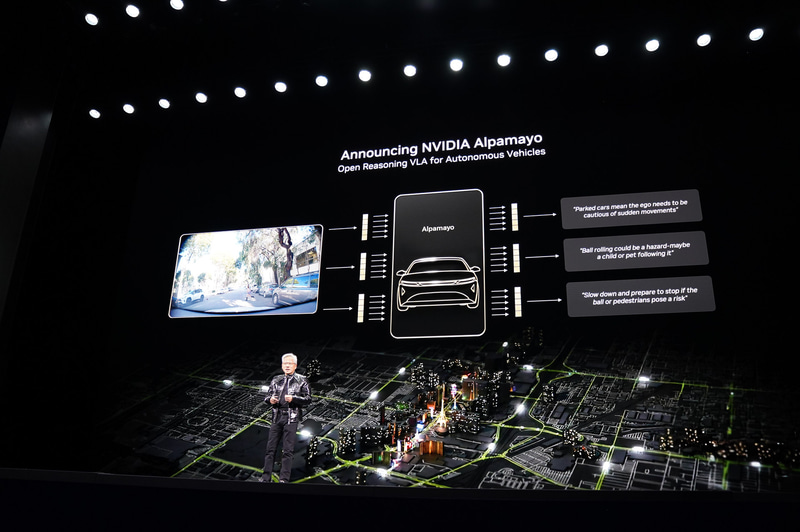 NVIDIAは自動車用のAIリーズニングモデルとなる「Alpamayo」を発表