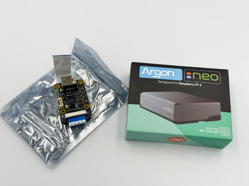 新たに購入したケース「Argon NEO」とHDMI to CSI-2アダプタ「C790」