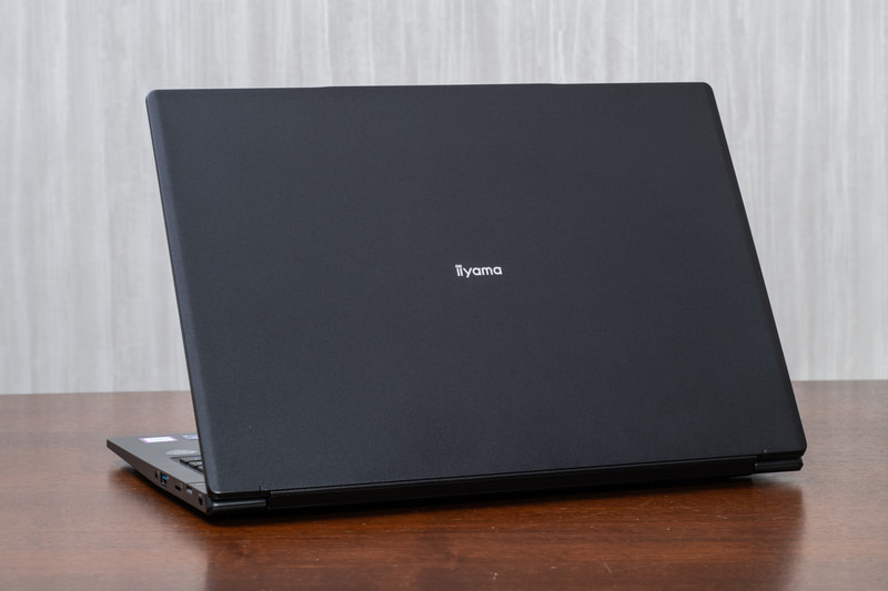 天板はシンプルなデザイン