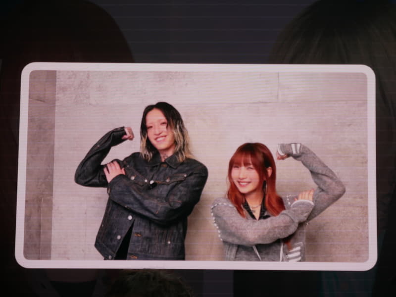 ビデオメッセージを寄せたYOASOBI