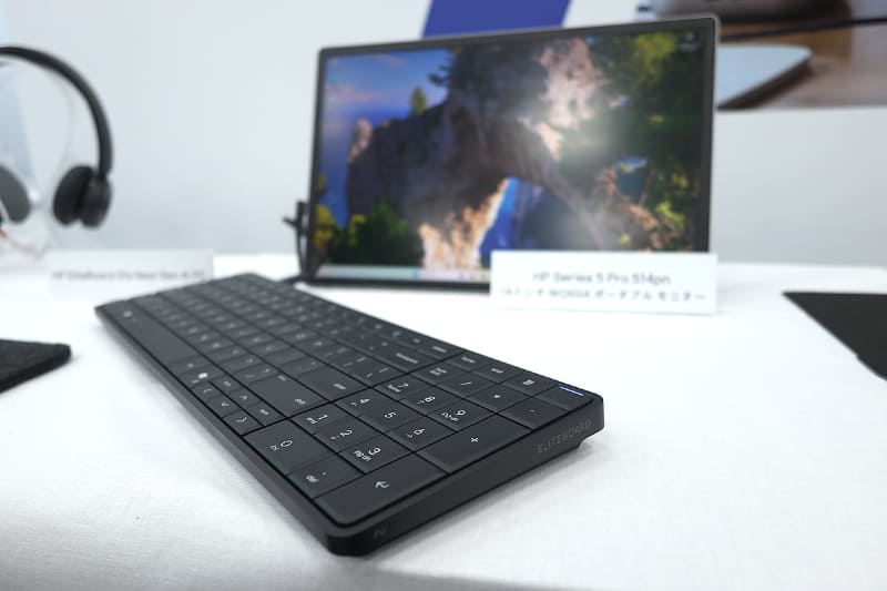 右側面にさりげない「ELITEBOARD」の印字